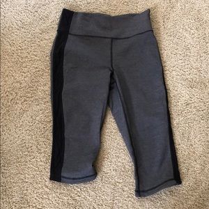 LULULEMON crop pants